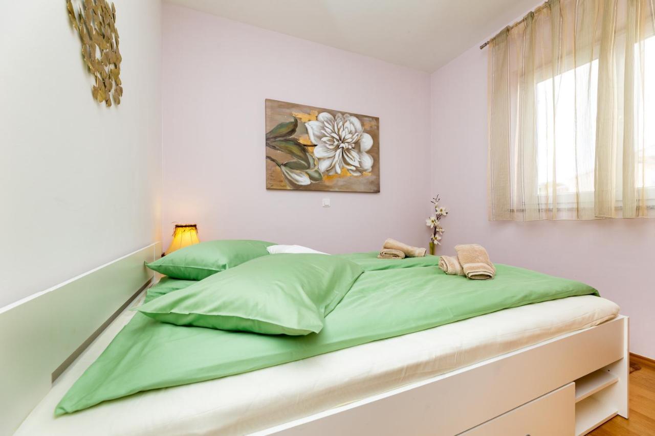 Golden Hope 4+1 Apartment Krk Krk Town Exterior foto